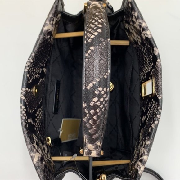 Michael Kors Penelope Medium Top Handle Satchel Black - Picture 10 of 15